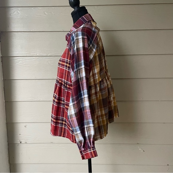Women’s Holiday Plaid Button Front Long Sleeve Blouse, Size M - Picture 2 of 7